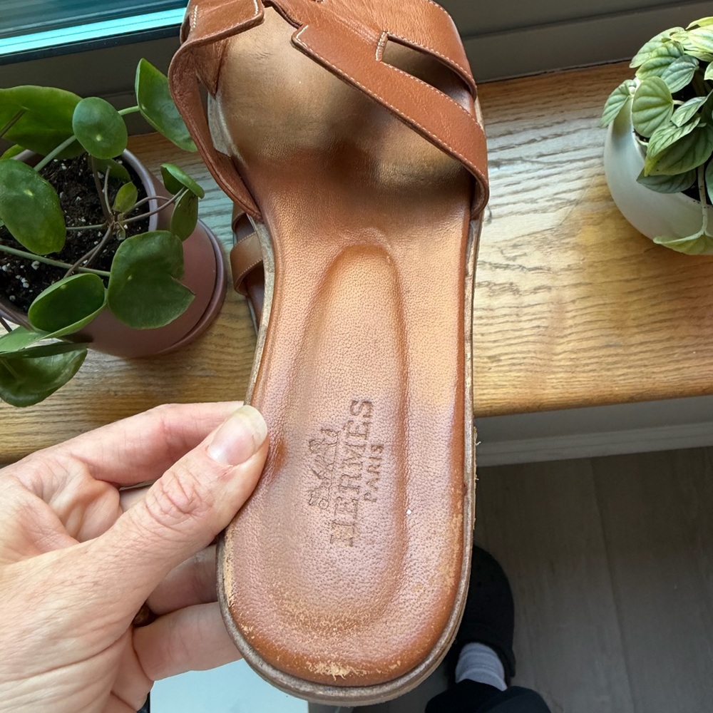 Hermès Oran Slide Sandals in Brown - Picture 4 of 8